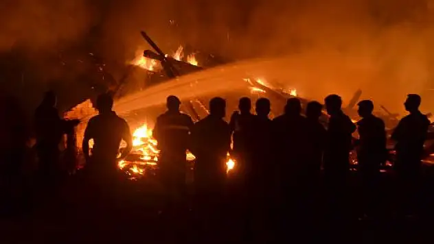 Taşköprü'de Yangın