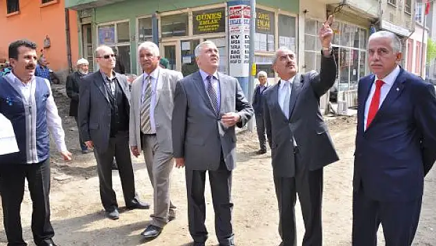 Tosya'da Görüntü Kirliliğine Son Veriliyor