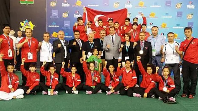 Türkiye, Bayanlarda Dünya İkincisi