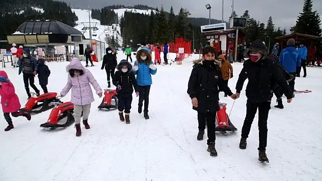 Yetim ve öksüz çocuklar, Ilgaz'da gönüllerince eğlendi