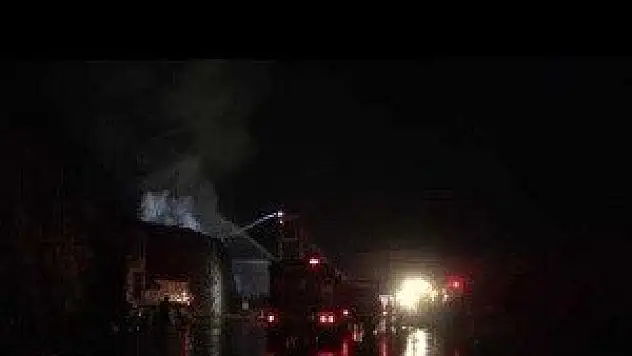 Kastamonu'da ağaç işleri yapan bir fabrikada yangın çıktı