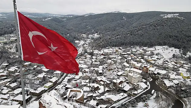 Kastamonu'da kar yağışı etkili oldu