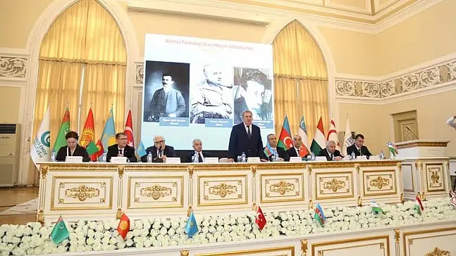 Bilim insanları Bakü'de buluştu: 100 yıllık miras geleceğe taşınıyor