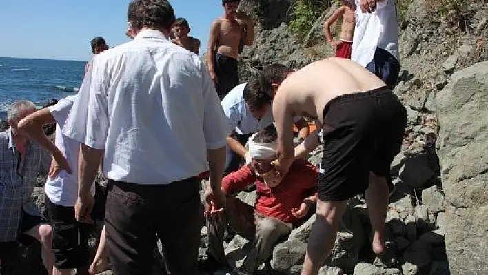 200 metreden şarampole yuvarlandı, emniyet kemeri hayata bağladı