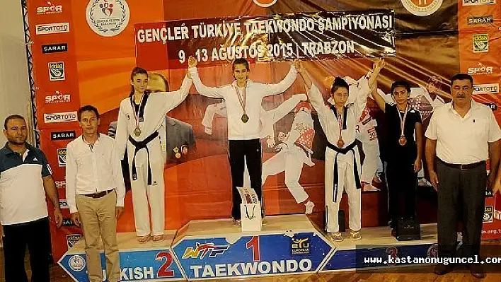 Buse Kardelen'den Bronz Madalya
