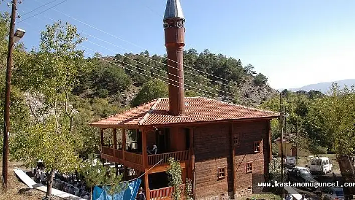 730 Yıllık Tarihi Ahşap Cami Restore Edildi