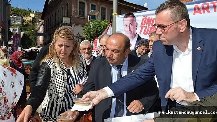 Çelebioğlu, İnebolu'da Aşure Dağıttı