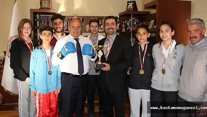 Taşköprü'nün Spor Fabrikası