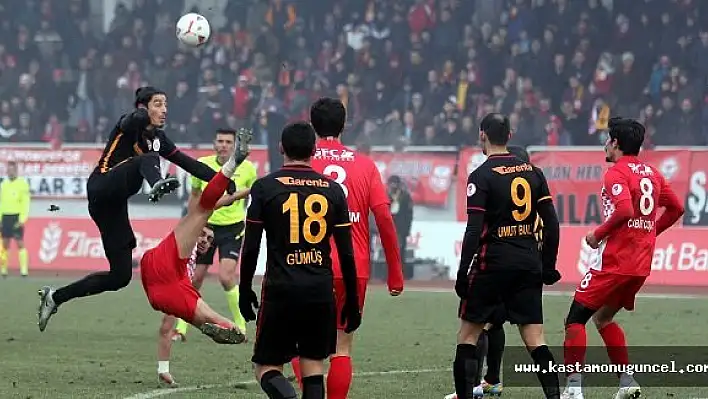 Kastamonuspor 1966: 1 - Galatasaray: 2