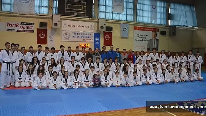 Taekwondoda Siyah Kuşak Sınavı Yapıldı