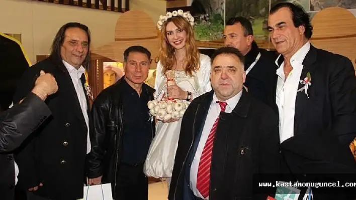 5 Bin Adet Sarımsak Dağıttı