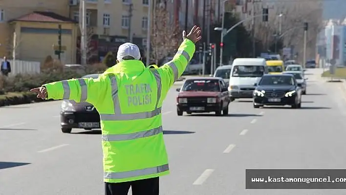 Kastamonu'da 15 Sürücüye 7 Bin TL Ceza!
