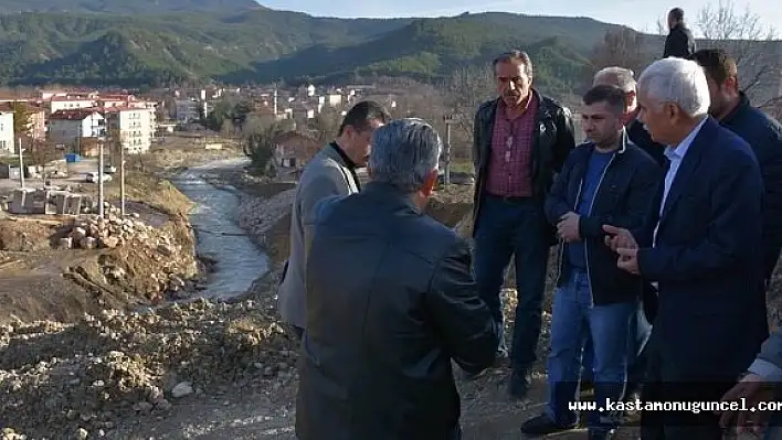 Vali Alimoğlu, Çöken Yolda İncelemede Bulundu