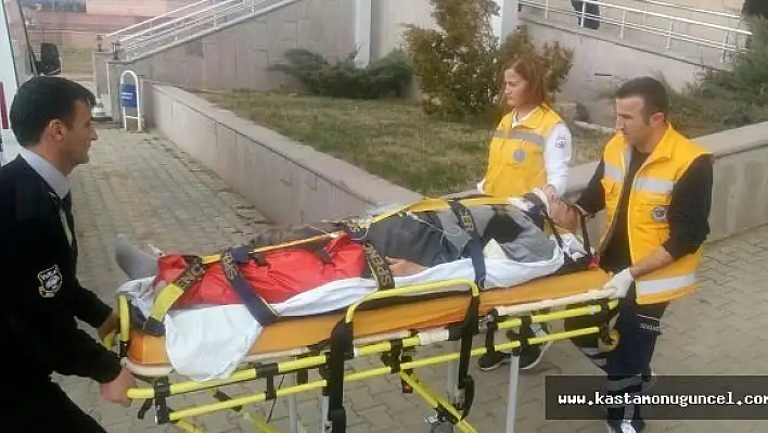 Yaşlı Adam Minibüsün Altında Kaldı