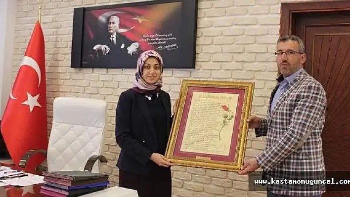 Türkiye'de Bir İlk! Makamına Oturdu Görevine Başladı
