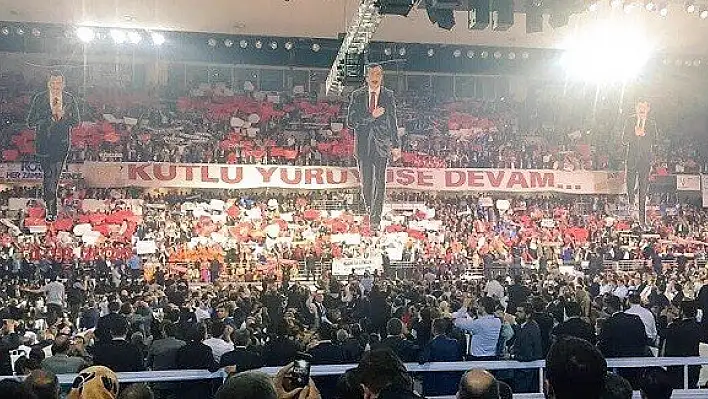 Ak Partili Gençler Kongre İçin Ankaradaydı