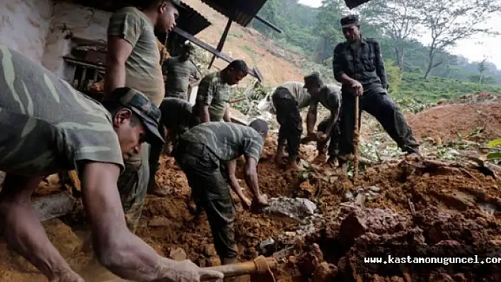 Heyelanın Vurduğu Sri Lanka'da 150'den Fazla Ölü