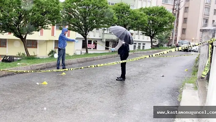 Namaza Giderken Silahlı Saldırıya Uğradı