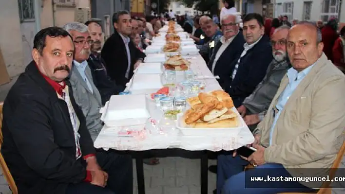 Taşköprü'de mahalle iftarları başladı