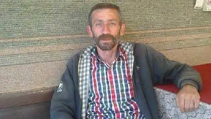 Seyyar satıcı evinde ölü bulundu