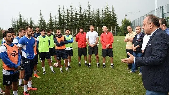 Babaş, Kastamonuspor'un antrenmanını ziyaret etti