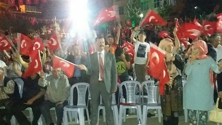 Demokrasi Nöbeti'ne Kürelilerden tam destek