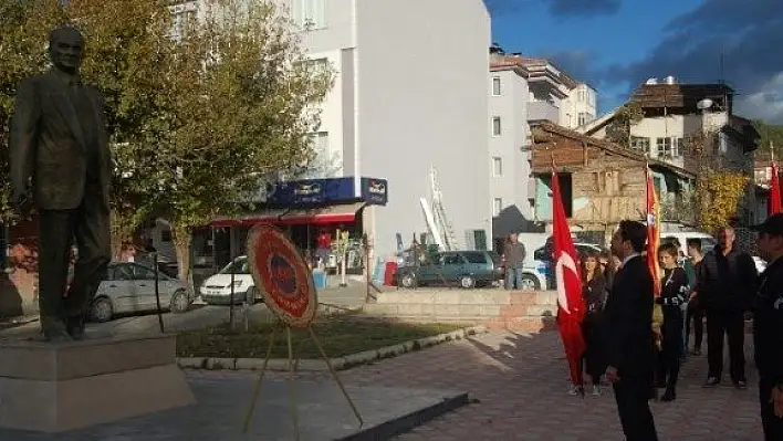 Araç'ta 10 Kasım Atatürk'ü anma töreni düzenlendi