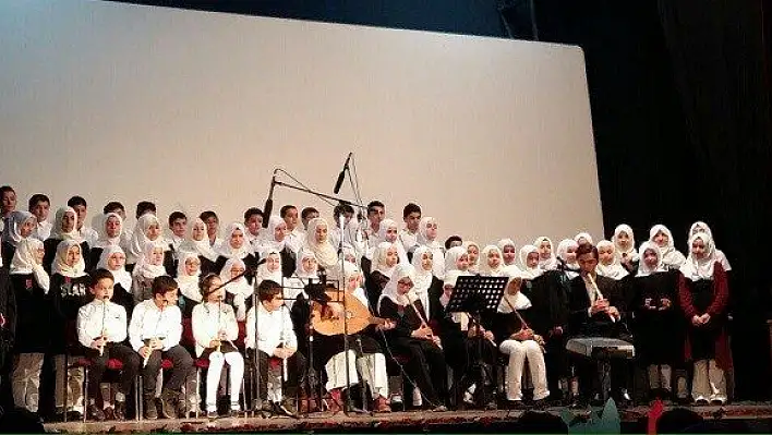 İmam Hatip Ortaokulu'ndan anma programı