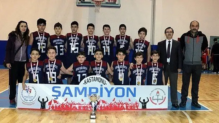 Yıldız erkekler basketbolda şampiyon FSM