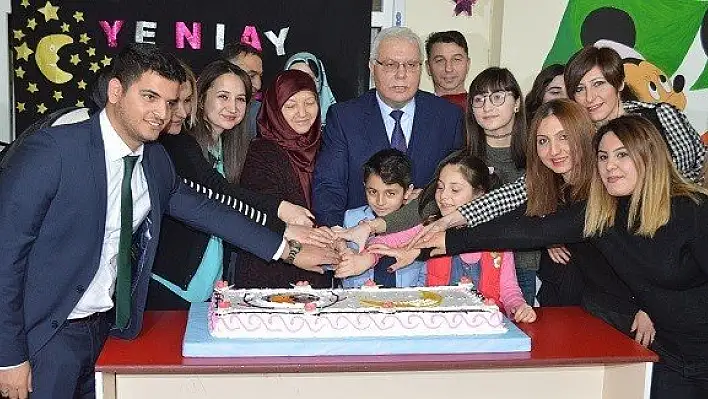 Öz Yeni Ay 4'üncü yaşını coşkuyla kutladı