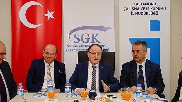 "İş beğenmemezlikten kaynaklı işsizlik var"