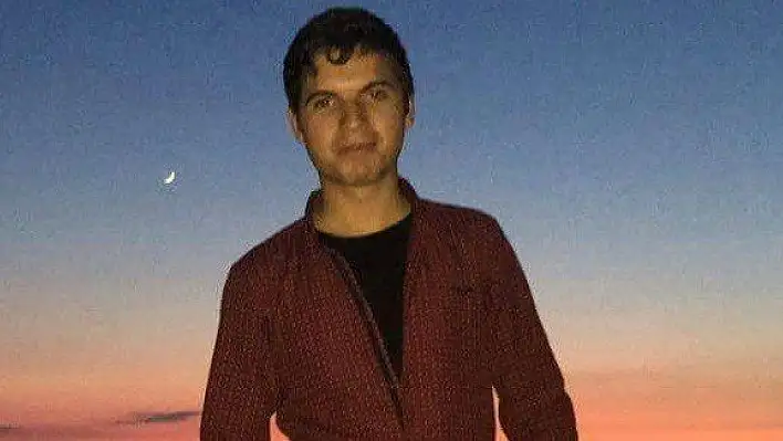 Sobayı tinerle yakmak isteyen genç yandı