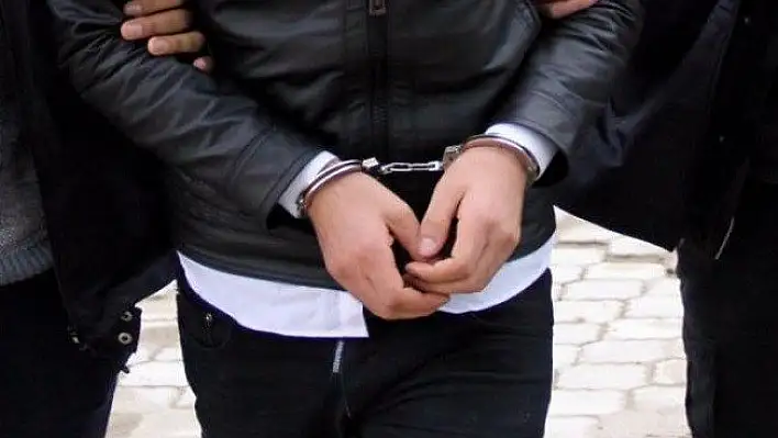 FETÖ operasyonu 5 gözaltı!