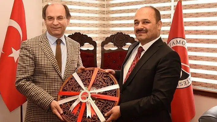 YÖK üyesi Er: 'Beklentileri boşa çıktı'
