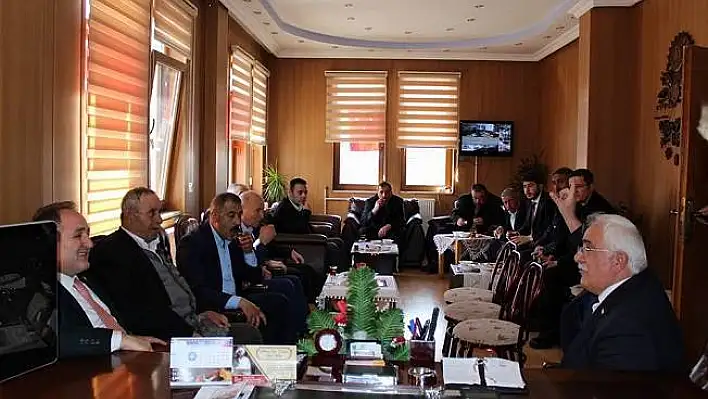 Demir: 'Neye 'evet' neye 'hayır'! kararsız kalmayın'