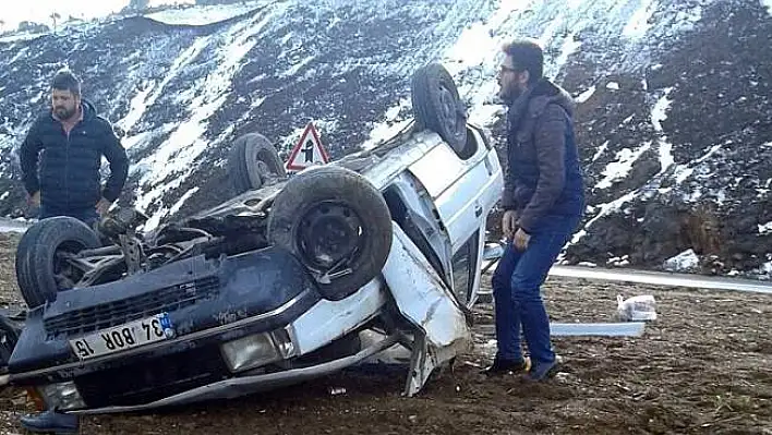 Hasta babalarını görmeye giderken kaza geçirdiler
