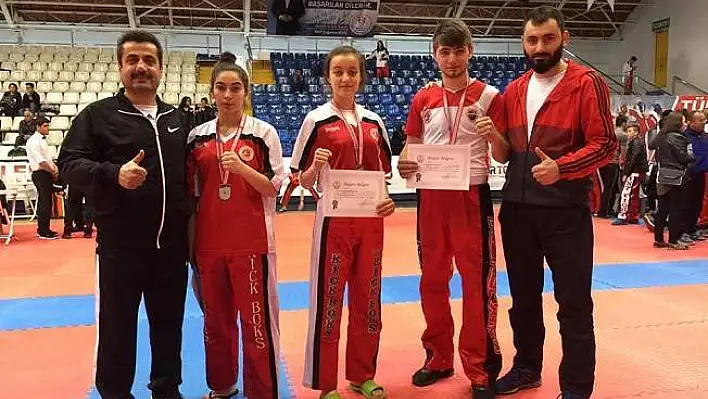 Kick Boks'tan 3'de 3 başarı