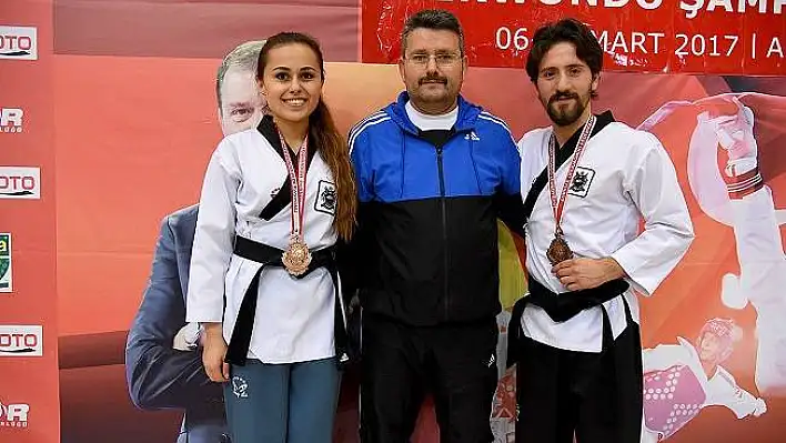 Şengül ve Elmacı'dan Türkiye Üçüncülüğü