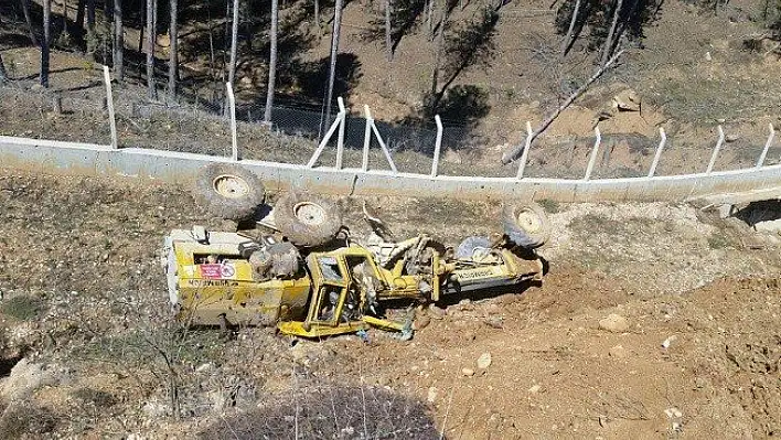 Greyderin altında kalan operatör hayatını kaybetti