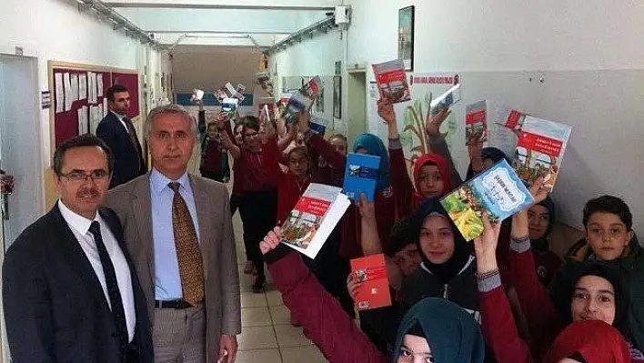Hemşehrimiz Karagöz'den '15 Temmuz'un 15 Hikayesi' kitabı