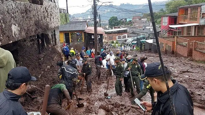 Kolombiya'da toprak kayması: 17 ölü
