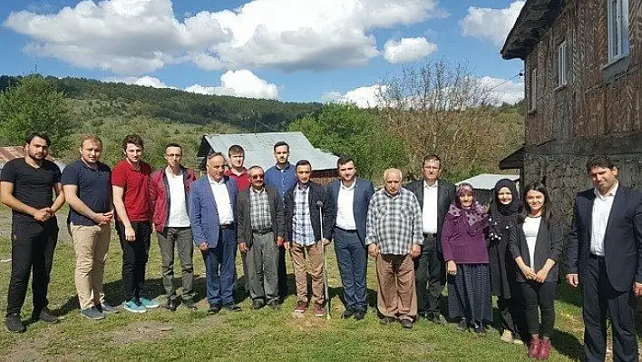 Ak Gençlik'ten Gazimiz Ferdi Çatal'a ziyaret