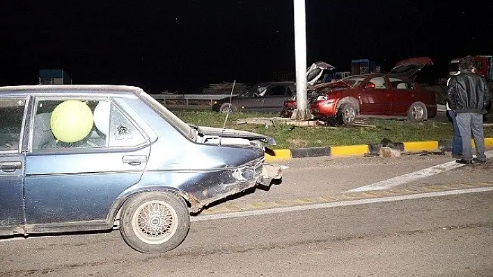 Düğün dönüşünde kaza: 5 yaralı