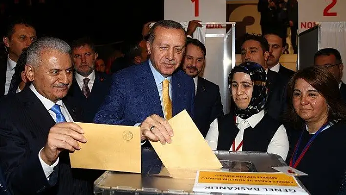 Erdoğan yeniden Ak Parti lideri!