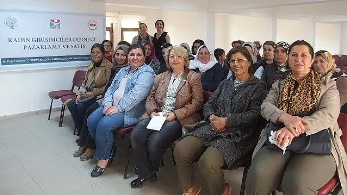 Kadın girişimciler pazarlama eğitimi alıyor
