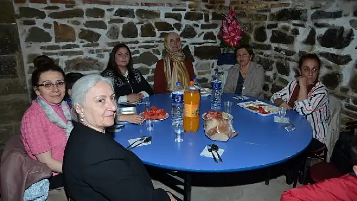 Hanönü'de tarihi handa her akşam iftar yemeği veriliyor