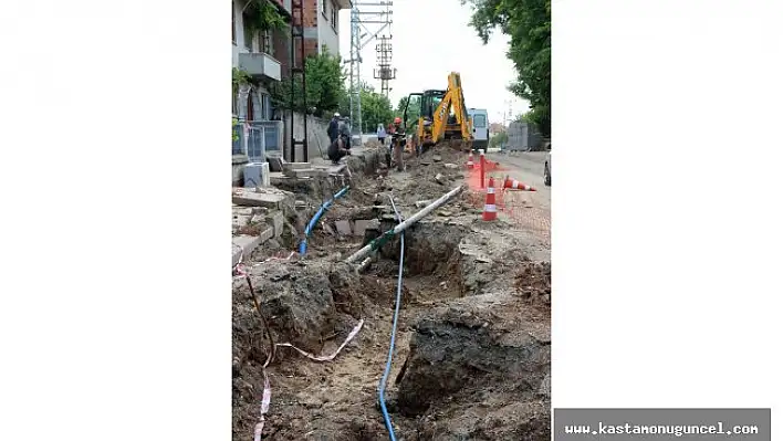 Taşköprü'de havai elektrik hatları yer altına alınıyor