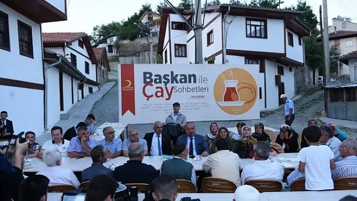 'Başkan İle Çay Sohbetleri' Hisarardı Mahallesiyle devam etti