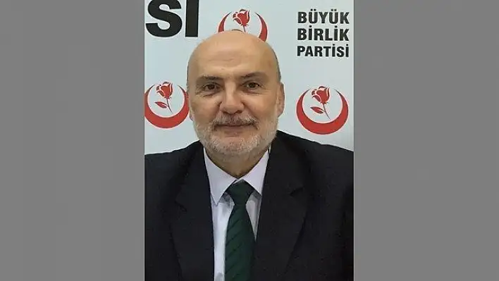 Yelis "Ülkemizi 'BİZ' olmaya davet ediyorum"