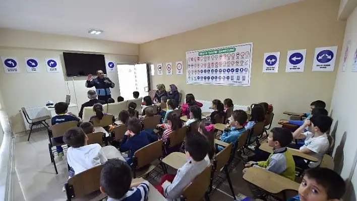 Belediye Başkanı Tahsin Babaş'a AK Parti'den ödül